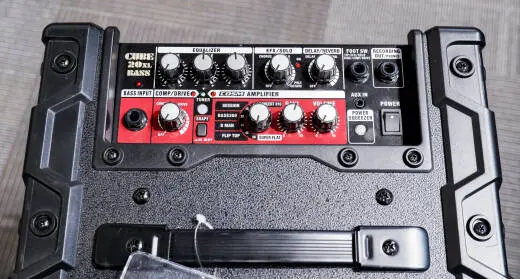ROLAND CUBE BASS AMP 2